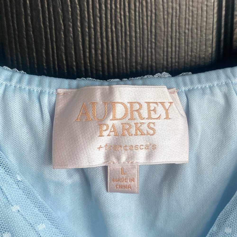 Audrey Parks Francesca’s Soft Blue Tulle Blouse Sheer Long-Sleeve Crop-Size L - Picture 6 of 8
